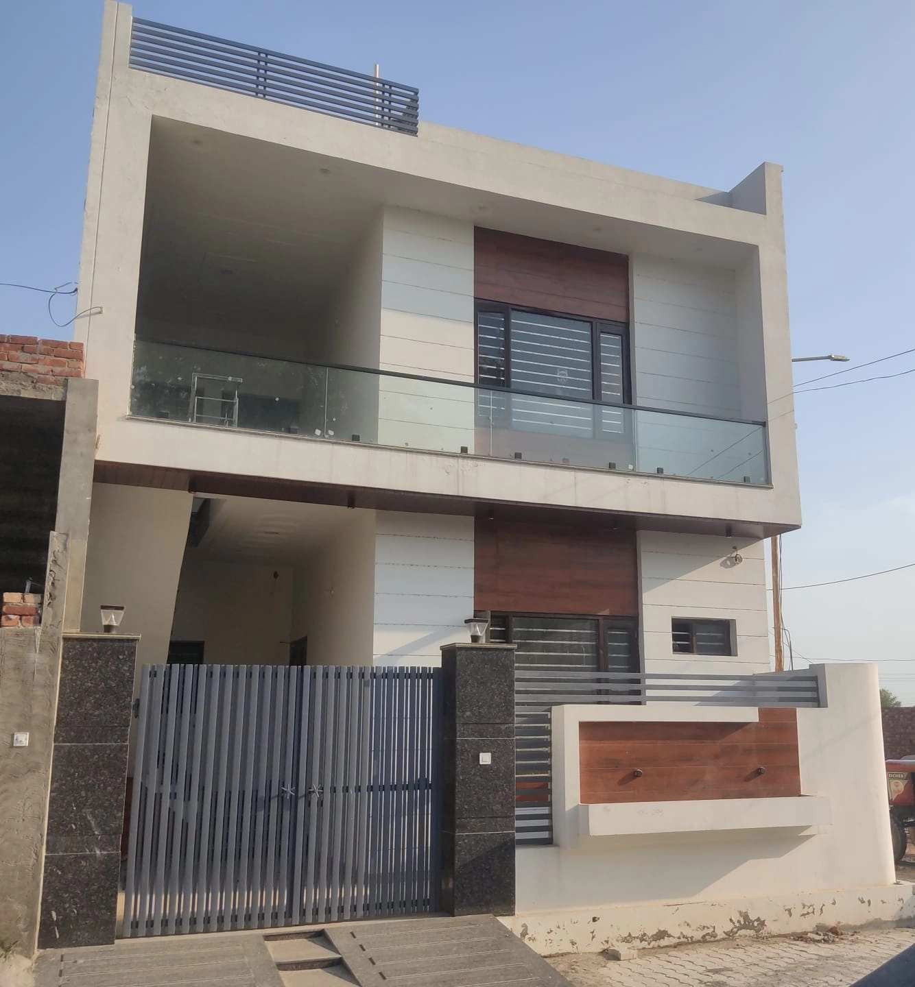 House for Sale – Maharaja Aggarsain Enclave